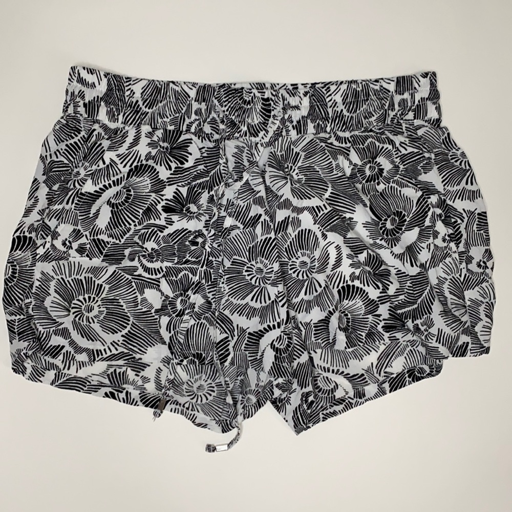 Old Navy flowy shorts